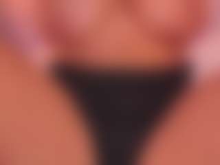 Live cam show with Sarita-Duque - Fingering MILF on fapnchat