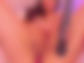 Live cam show with Sarita-Duque - Public MILF on StripNow