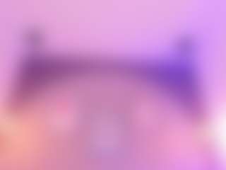 Live cam show with Sarita-Duque - Public MILF on Uber Horny