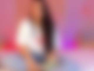 Live cam show with Sarita-Duque - Striptease on xxxlivecams.org