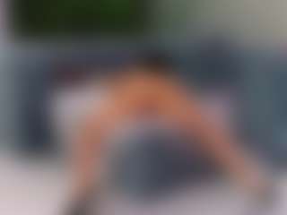 Live cam show with Theowonder - Average on SquirtSoMuch