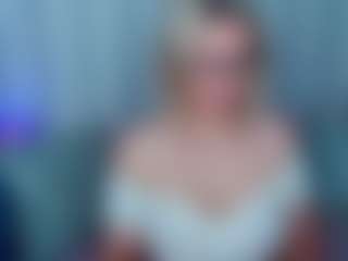 Live cam show with MonaLisaG - Moaning on camwithhim.com