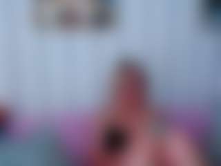 Live cam show with MonaLisaG - Camel Toe on SpankPalCams