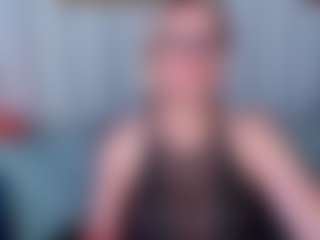 Live cam show with MonaLisaG - Curvy Middle Aged on Milfs Live