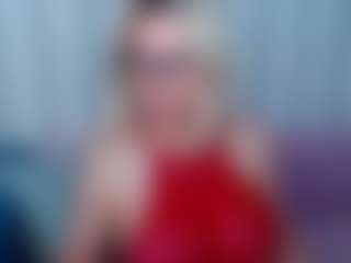 Live cam show with MonaLisaG - Upskirt on CamSodaAdn