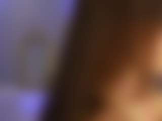 Live cam show with naomisainz - Living Room on camtv