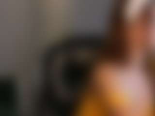 Live cam show with naomisainz - Living Room on justonemore.cc