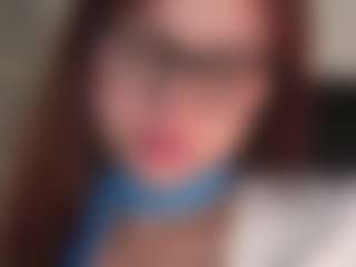 Live cam show with naomisainz - Small Ass on slutload