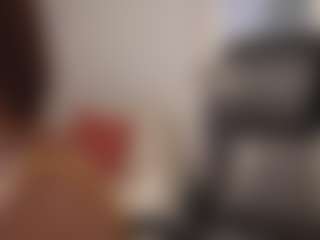 Live cam show with naomisainz - Small Ass on sexylivex.com