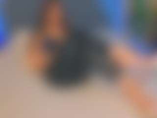 Kira's Live Sex Cam Show