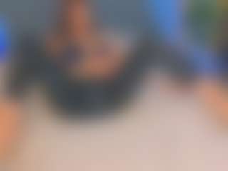 Kira's Live Sex Cam Show