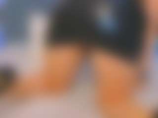 Kira's Live Sex Cam Show