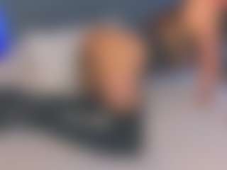 Kira's Live Sex Cam Show