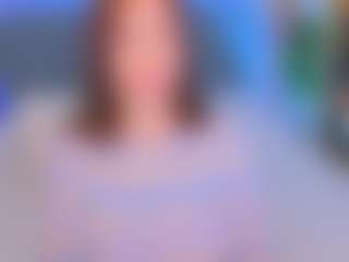 Live cam show with Kira - Camel Toe on camgirlchat.live