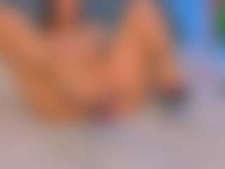 Kira's Live Sex Cam Show