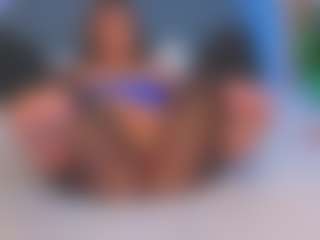 Kira's Live Sex Cam Show