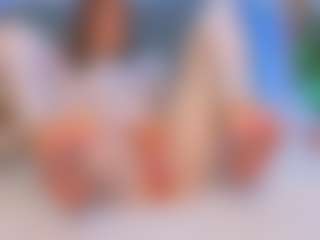Kira's Live Sex Cam Show