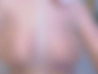 Kira's Live Sex Cam Show