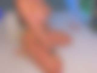 Kira's Live Sex Cam Show