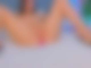 Kira's Live Sex Cam Show