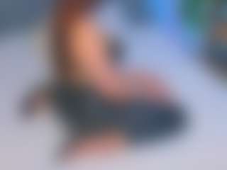Kira's Live Sex Cam Show