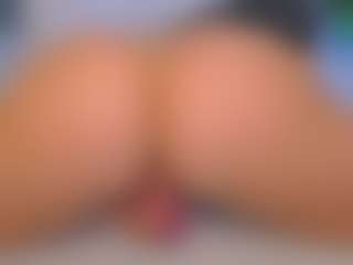 Kira's Live Sex Cam Show