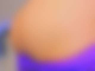 Live cam show with Kira - Big Ass MILF on Taboo Cams XXX