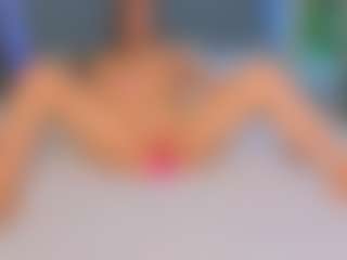 Kira's Live Sex Cam Show