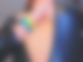 Live cam show with Kira - Latex on CamwithHer