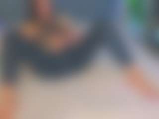 Kira's Live Sex Cam Show