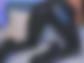 Kira's Live Sex Cam Show