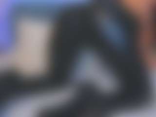 Kira's Live Sex Cam Show