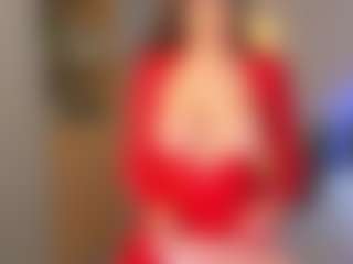 Kira MILF webcam performer live streaming