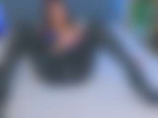 Kira's Live Sex Cam Show