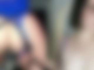 Live cam show with levanaaa - Living Room on Camsoda