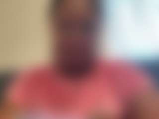 Live cam show with peachesstarr20 - Bikini on CamwithHer