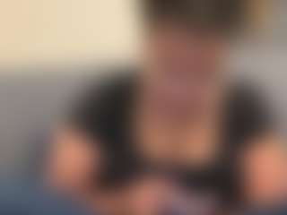 Live cam show with peachesstarr20 - Black Amateur on MyBangCams