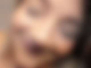 Live cam show with Shofia vega - Full Nudity on SxyPornLive