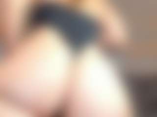 Live cam show with Shofia - Butt Plug on Camsoda