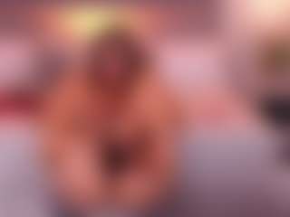 Live cam show with Valerynova - MILF Teen (18+) on Dare Cams
