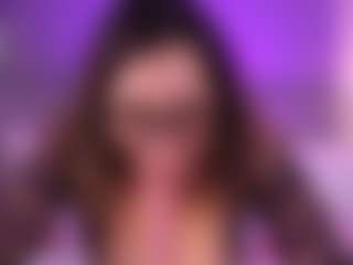 Valerynova MILF webcam performer live streaming