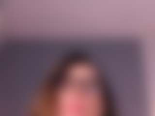 Valerynova MILF webcam performer live streaming