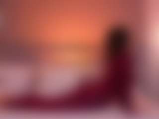 Live cam show with Valerynova - Tease MILF on Camsoda