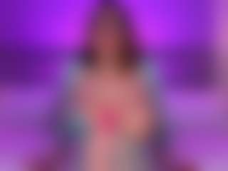 Valerynova MILF webcam performer live streaming