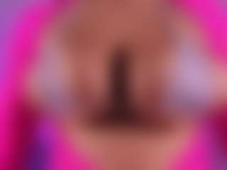 Valerynova MILF webcam performer live streaming