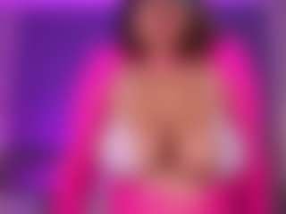 Valerynova MILF webcam performer live streaming