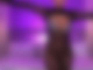 Valerynova MILF webcam performer live streaming