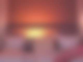 Valerynova MILF webcam performer live streaming