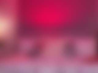Live cam show with Valerynova - Blonde Hair MILF on Fling VIP Chat
