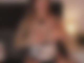 Live cam show with Cheryl Blake - Tease Latina on Camsoda | colombia